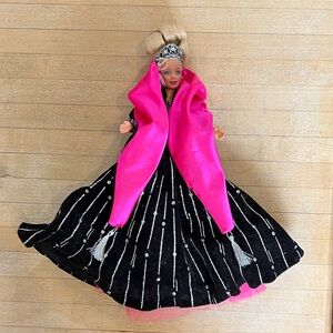 Vintage Barbie Happy Holidays 1998